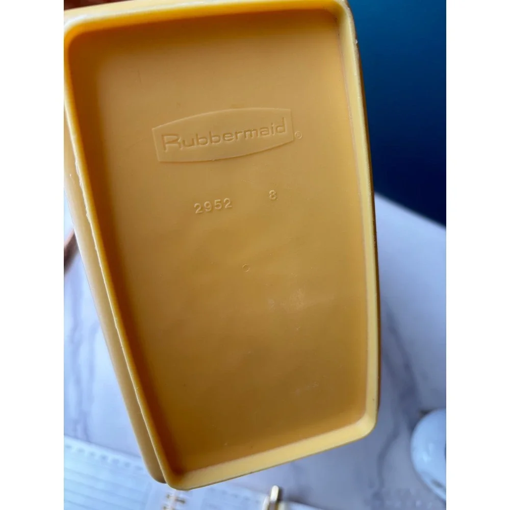 Vintage Rubbermaid 2952 Yellow Daisy Wastebasket Trash Can Retro Floral Plastic